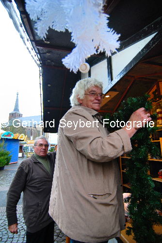 Aufbau Nikolausmarkt in Geldern