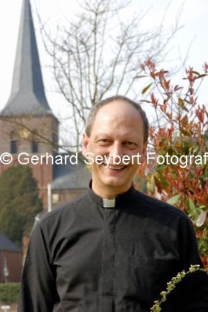 Portrt neuer Pfarrer Andreas Poorten