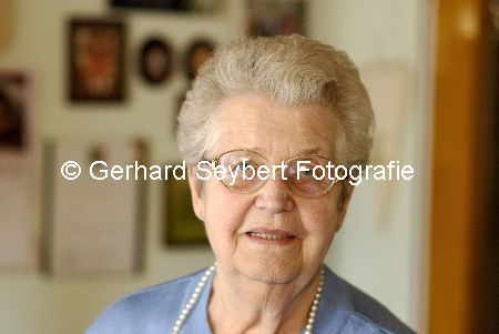 85 Jahre Geb. Agnes Kuenen Hartefeld