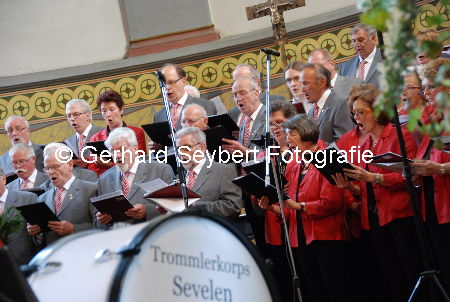 Sevelen, Benefizkonzert von Kirchenchor und Trommlerkorps