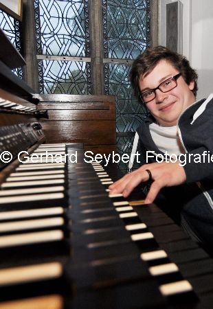 Junger Organist Lars Rother in Pont