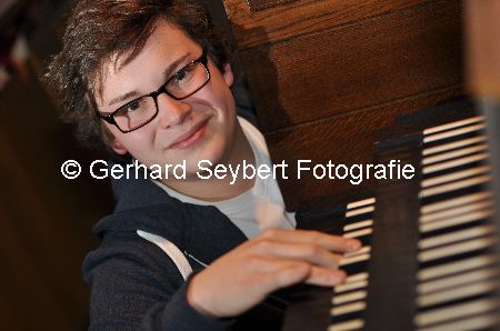 Junger Organist Lars Rother in Pont