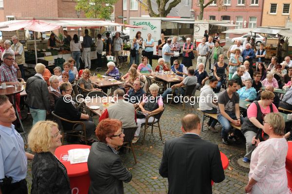 Winnekendonk, Bauernmarkt Tag fr Verstndnis aktion mit Demenzerkrankten
